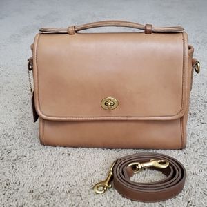 Vintage coach court bag crossbody bag